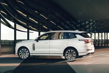我國新能源汽車數量約占全球一半 累計建設充電樁187萬個
